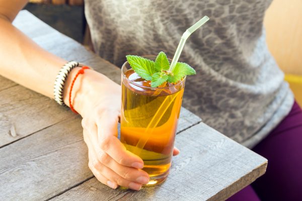 Augusta University Health expert share Dos and Don'ts for kombucha drinkers.