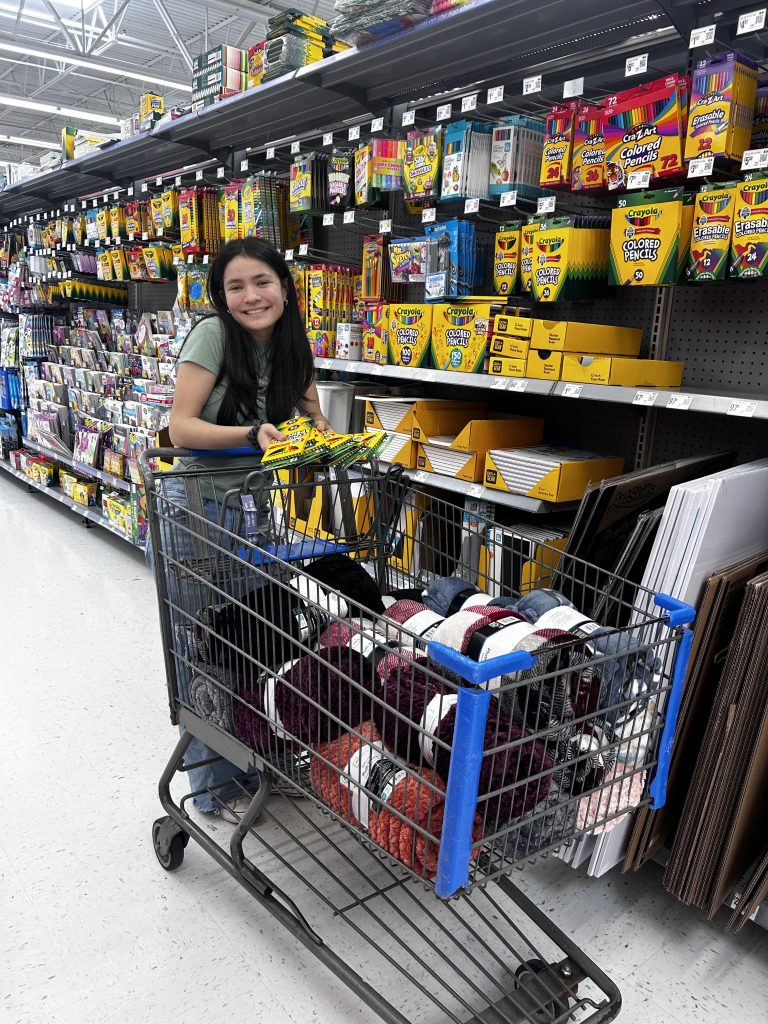 girl with shopping cart
